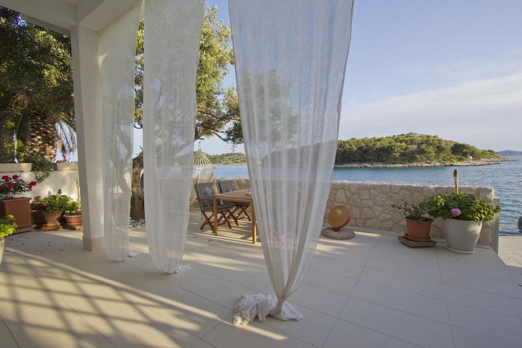 Casa Mano Tribunj With Beach 外观 照片